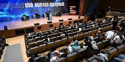 SİVİL ANAYASA İÇİN SÖZ GENÇLERDE!